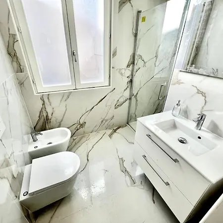 Ariston - Luxury 6 Persone